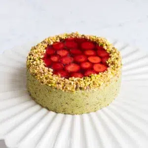 Charlotte pistache fraise 4/6 parts